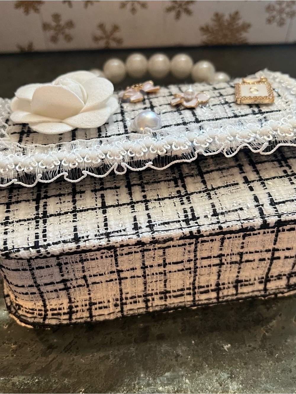 Top Handle pearl white black tweed lace Camellia flower mini bag purse n5 - Picture 7 of 13